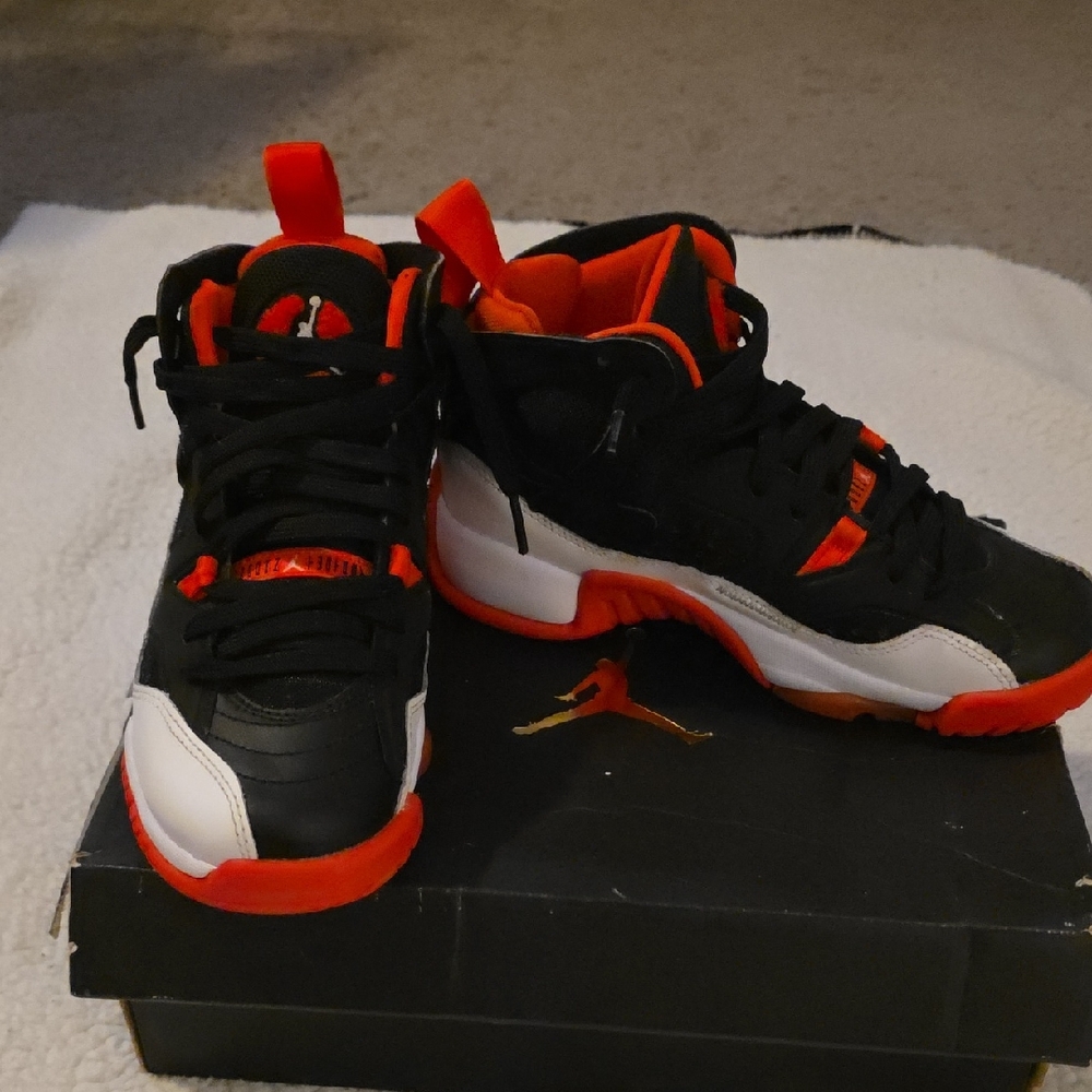 Jordan Kids Black and Orange Sneakers